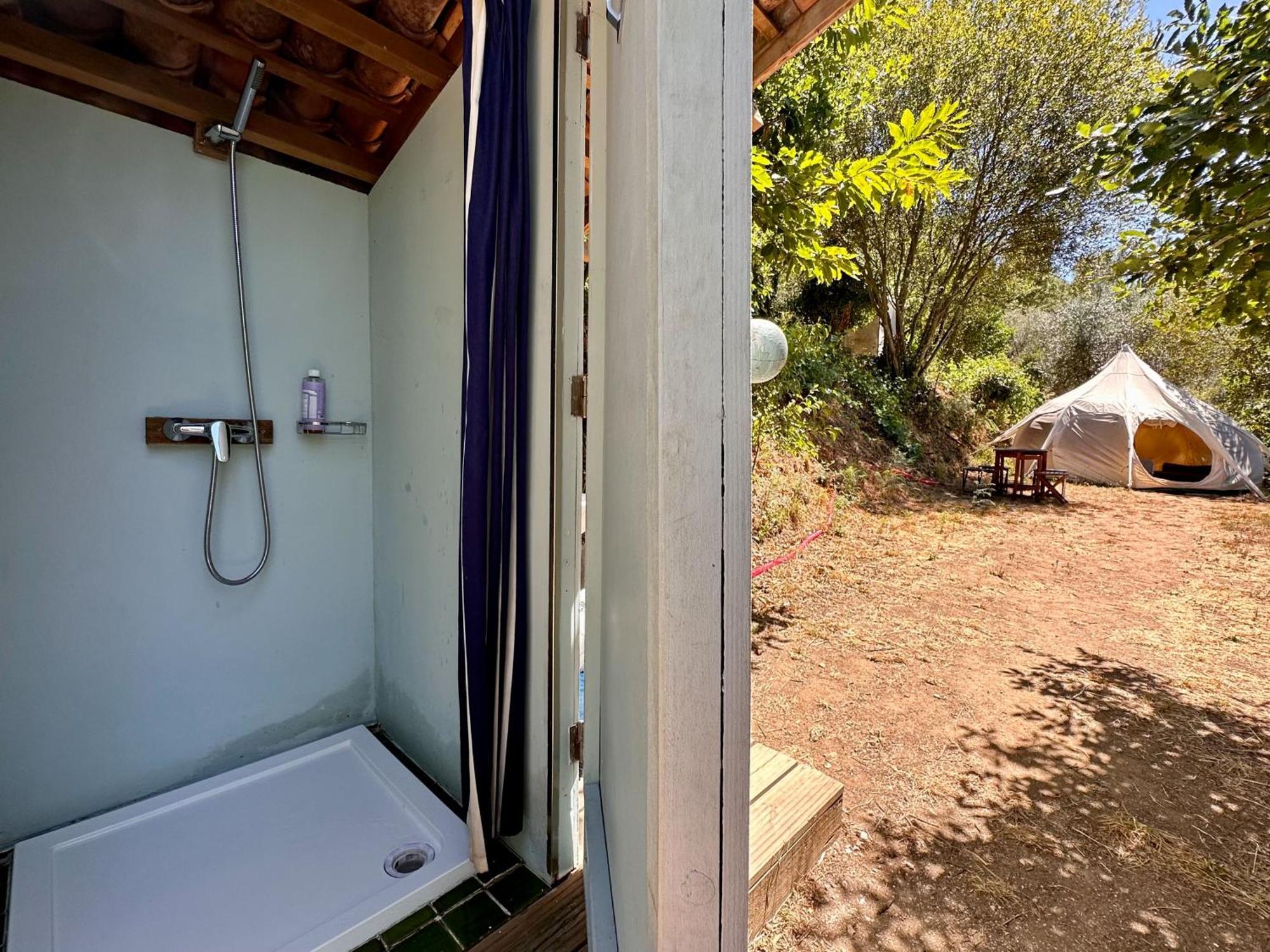 Hotel Glamping Do Ze Cernache do Bonjardim Esterno foto